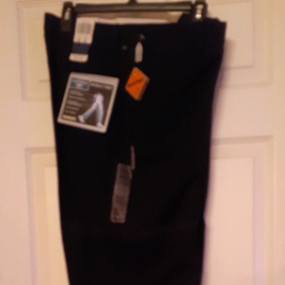 Men's Dockers Pants/Slacks Black NWT 36/30